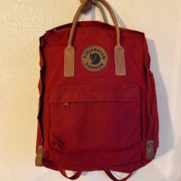 Fjallraven Other - Fjallraven Kånken Backpack in Bordeaux with Tan Leather Handles